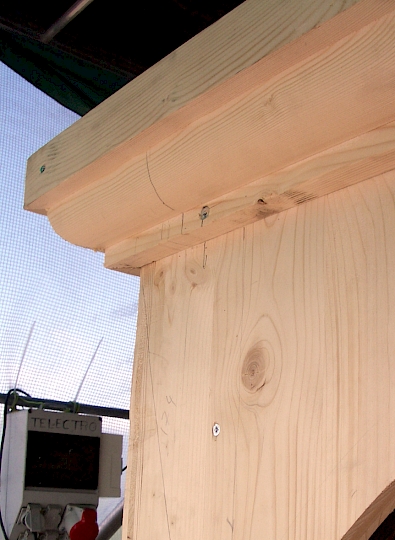 Moulure sous chéneau, profil en doucine droite avec quart de rond, selon anciennes photos