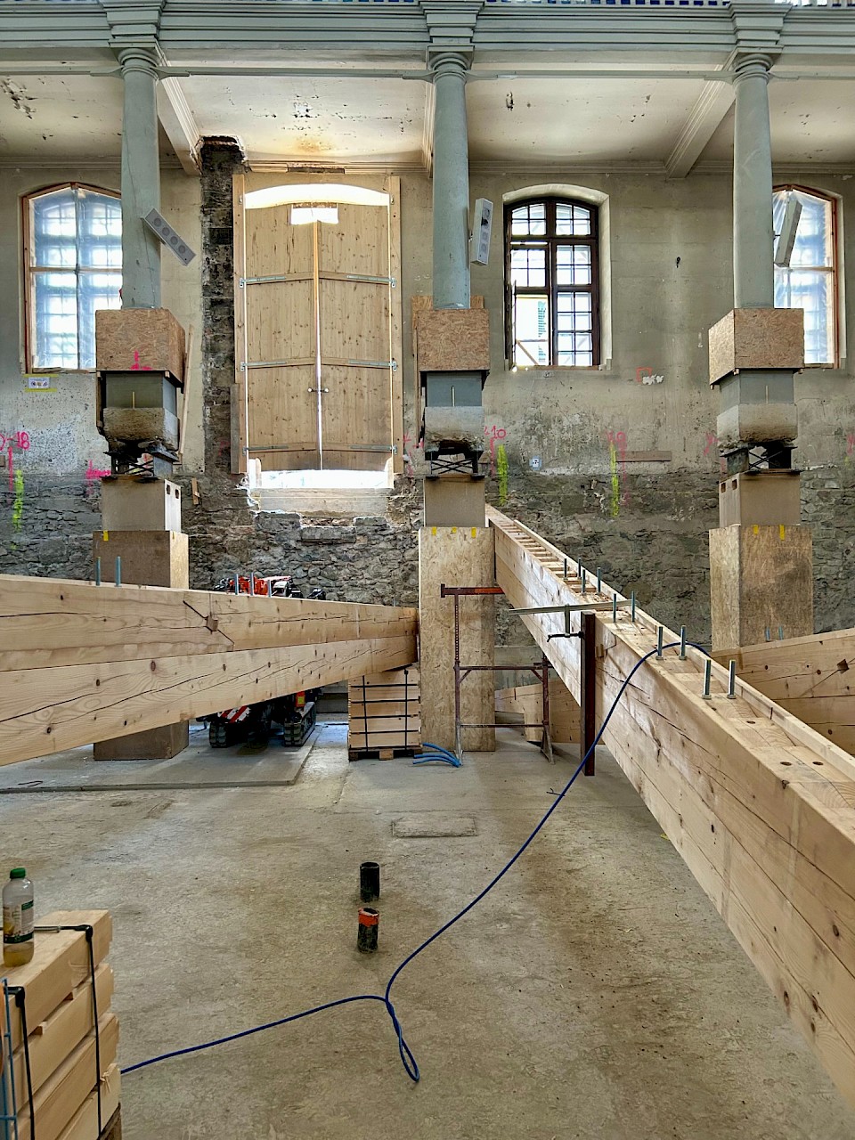 ASSEMBLAGE DES SOMMIERS SUR SITE / JUIN 2025