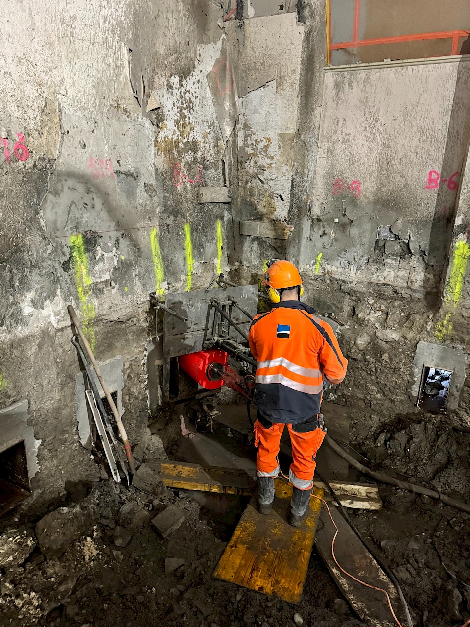 CAROTTAGE POUR MISE EN PLACE DES TRAVERSES HAUTES / DECEMBRE 2023